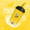 VAKA 奶茶杯 7500口 拋棄式電子煙｜萌熊貓造型＋冰感水果奶茶系專屬口味，15ml 巨量裝搭配 600mAh 可充電續航